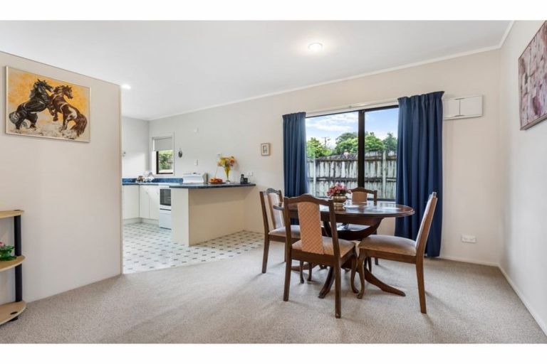 Photo of property in 96a Collingwood Road, Waiuku, 2123