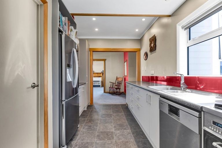 Photo of property in 24 Ngaio Street, Strandon, New Plymouth, 4312
