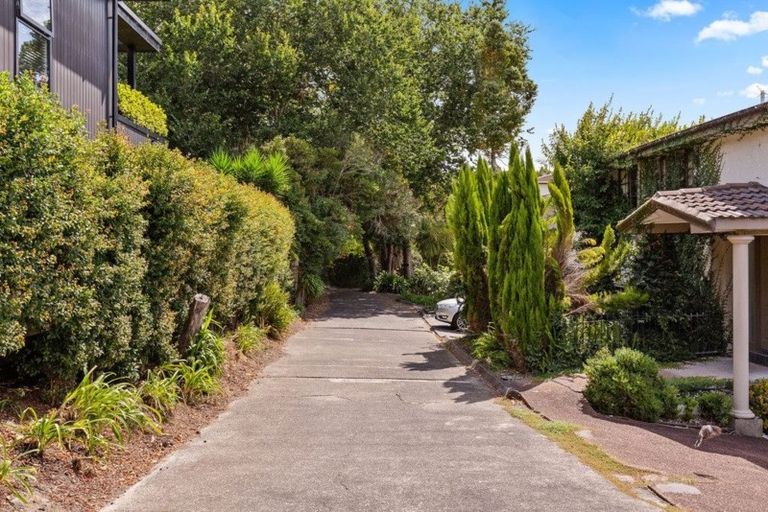 Photo of property in 2/26 Penning Road, Castor Bay, Auckland, 0620