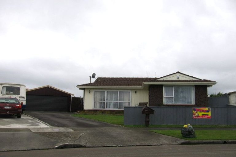Photo of property in 21 Cumberland Place, Kelvin Grove, Palmerston North, 4414