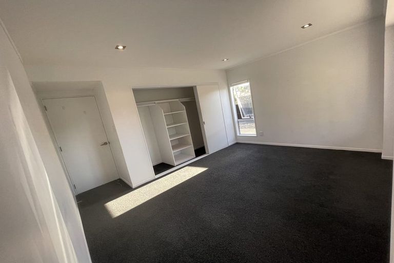 Photo of property in 2/63 Langana Avenue, Browns Bay, Auckland, 0630