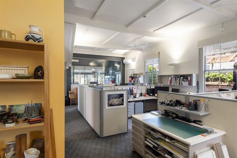 Photo of property in 58 Calliope Road, Stanley Point, Auckland, 0624