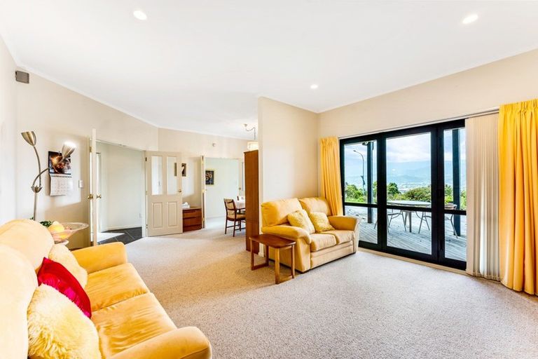 Photo of property in 5 Birkinshaw Grove, Riverstone Terraces, Upper Hutt, 5018