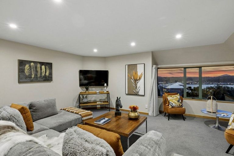 Photo of property in 17 Shandon Road, Vauxhall, Dunedin, 9013