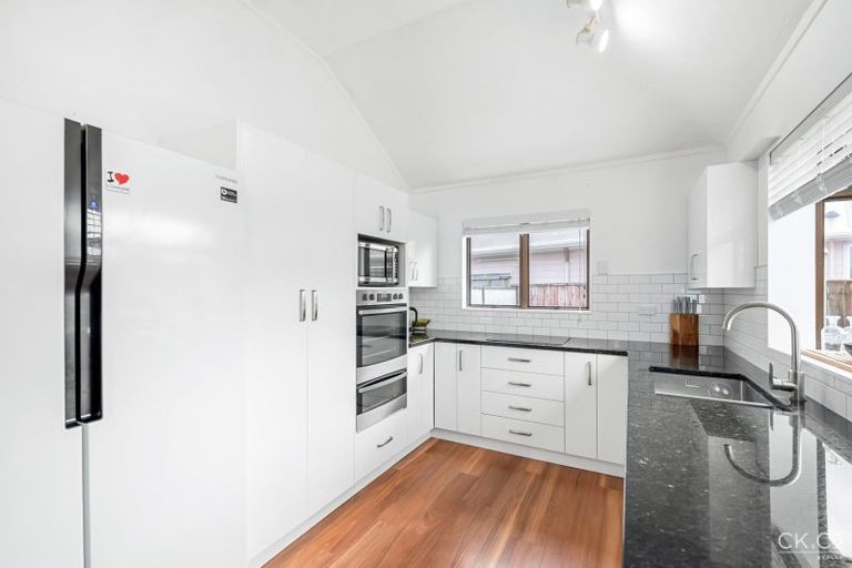 Photo of property in 3 Laredo Grove, Totara Park, Upper Hutt, 5018