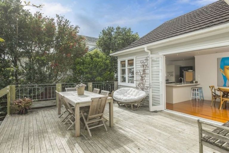 Photo of property in 2 Winscombe Street, Belmont, Auckland, 0622