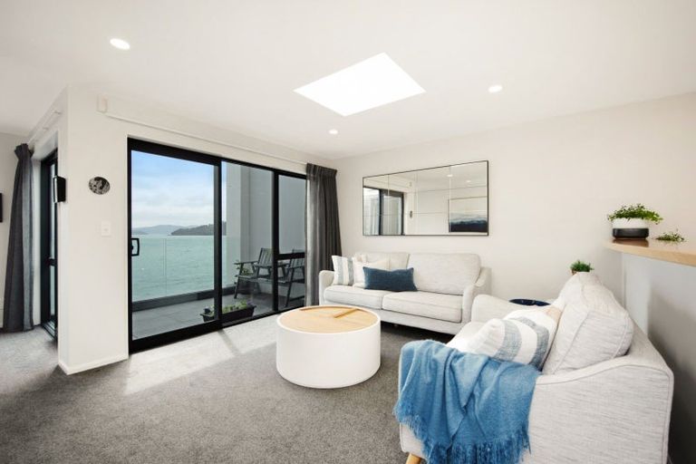 Photo of property in 4/148 Evans Bay Parade, Roseneath, Wellington, 6021