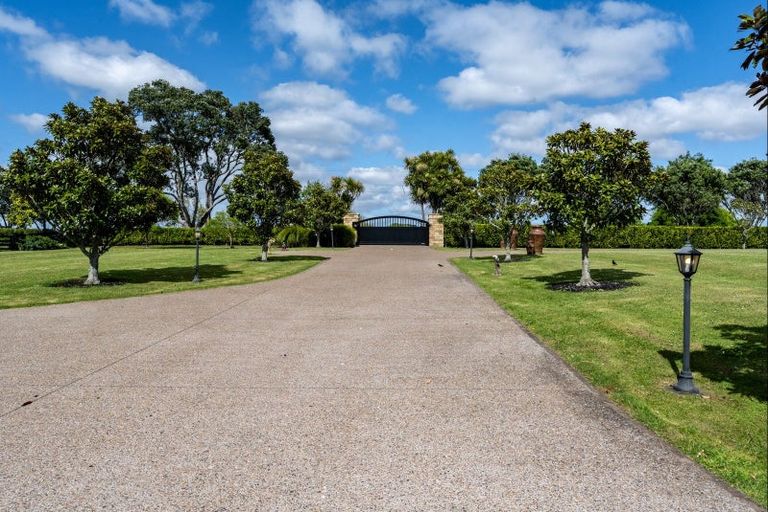 Photo of property in 287 Clifton Road, Whitford, Howick, 2571