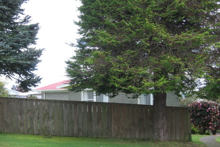 Photo of property in 2 Alastair Avenue, Owhata, Rotorua, 3010