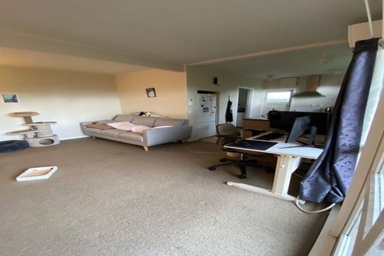 Photo of property in 1 Flint Way, Northland, Wellington, 6012