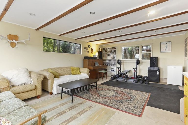 Photo of property in 17 Kapuka Road, Mangere Bridge, Auckland, 2022