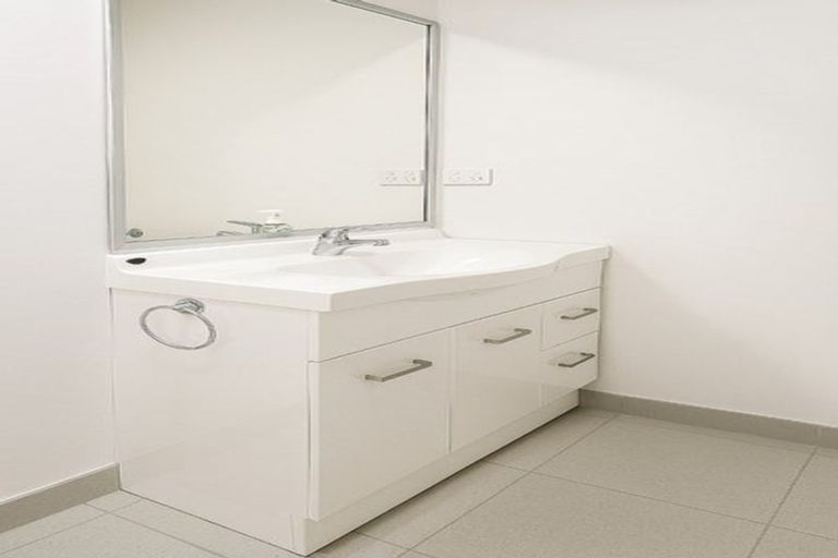 Photo of property in 11 Pipipi Crescent, Takanini, 2112