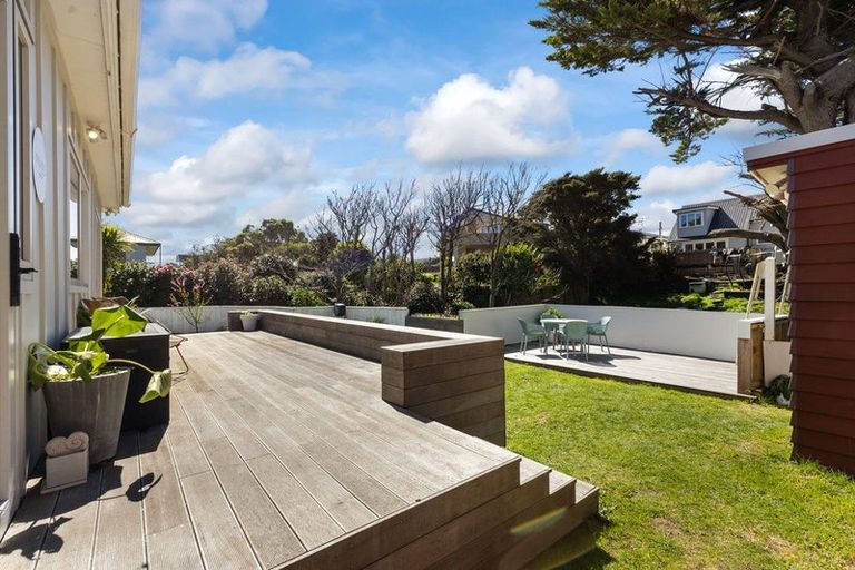 Photo of property in 102 Rosetta Road, Raumati South, Paraparaumu, 5032