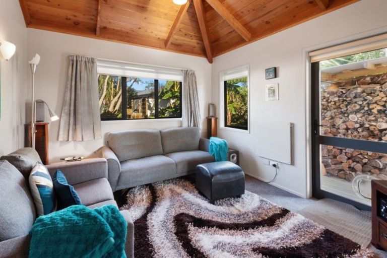 Photo of property in 4 Sanctuary Park Lane, Tamaterau, Whangarei, 0174