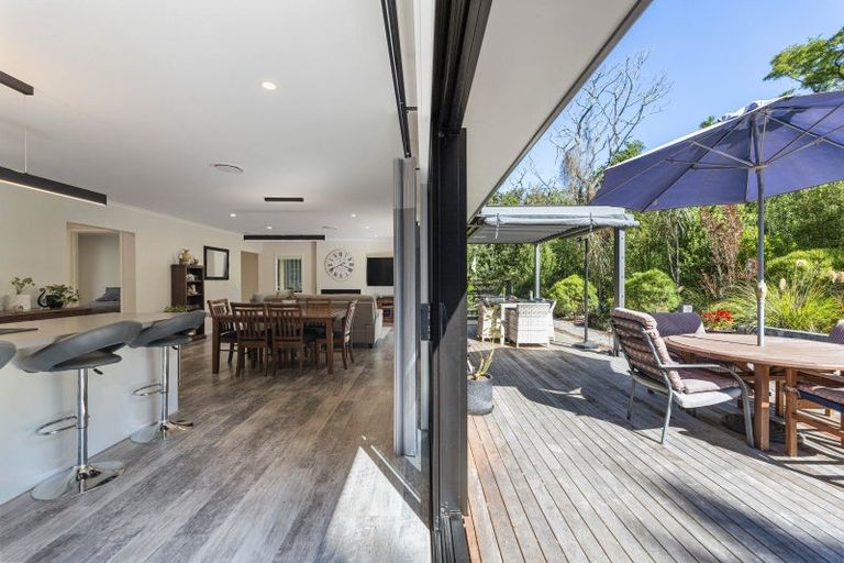 Photo of property in 68 Parawera Drive, Acacia Bay, Taupo, 3330