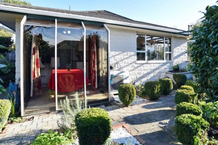 Photo of property in 1/315 Sawyers Arms Road, Bishopdale, Christchurch, 8053