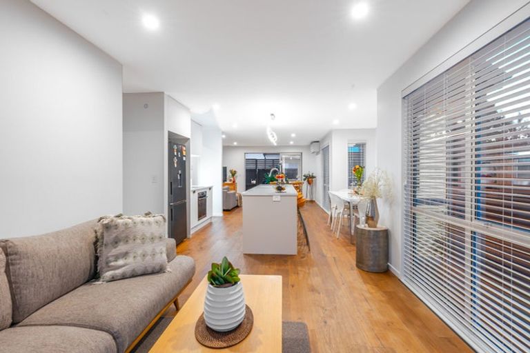 Photo of property in 2/179 Weston Road, St Albans, Christchurch, 8052