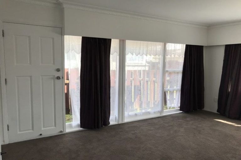 Photo of property in 2/25 Wellington Street, Papakura, 2110