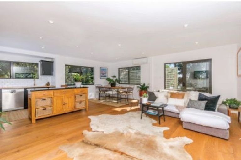 Photo of property in 1/14 Mozeley Avenue, Devonport, Auckland, 0624