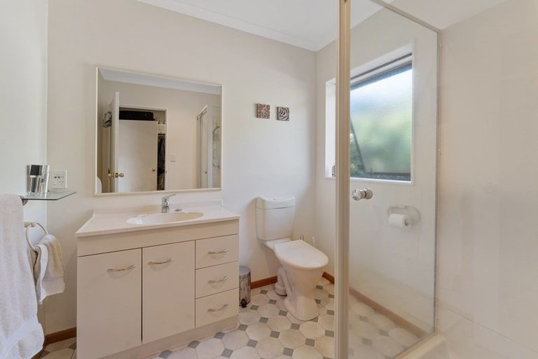 Photo of property in 117 Realm Drive, Paraparaumu, 5032