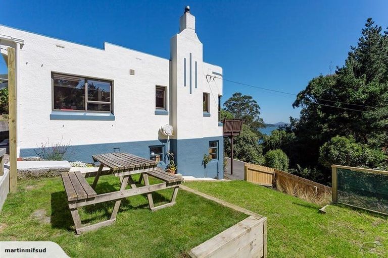 Photo of property in 24 Wharfdale Street, Macandrew Bay, Dunedin, 9014