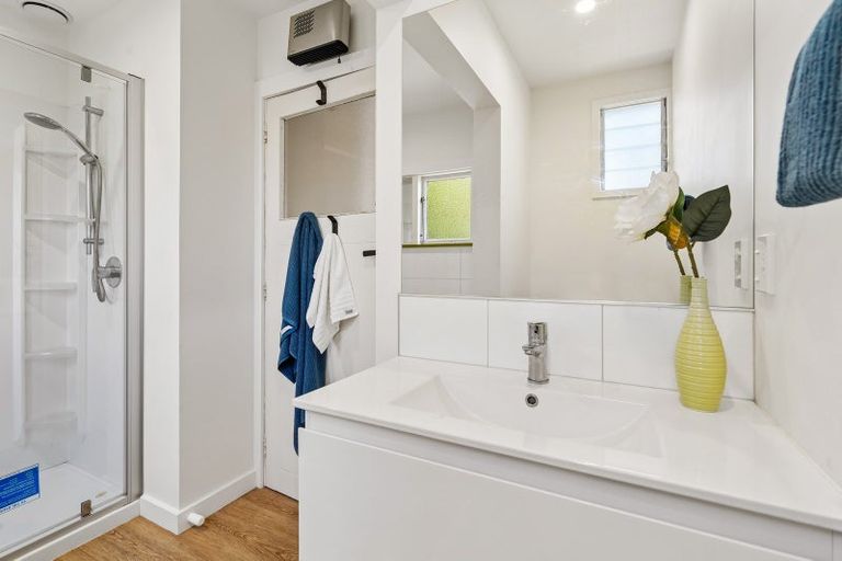 Photo of property in 1/98 Memorial Avenue, Ilam, Christchurch, 8053