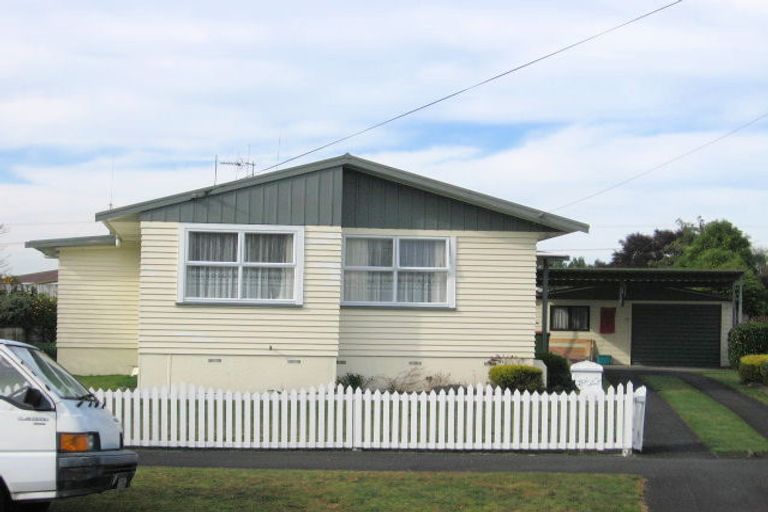 Photo of property in 17 Cecil Street, St Andrews, Hamilton, 3200