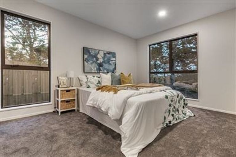 Photo of property in 185a Browns Bay Road, Browns Bay, Auckland, 0630