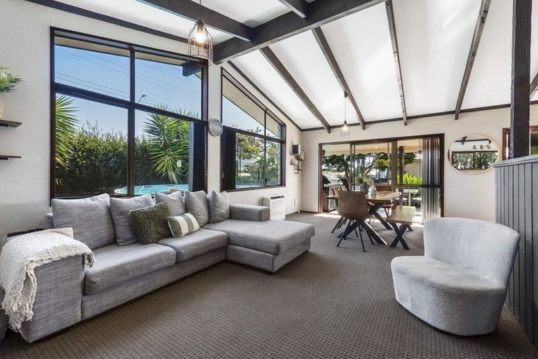 Photo of property in 216 Cambridge Road, Bethlehem, Tauranga, 3110