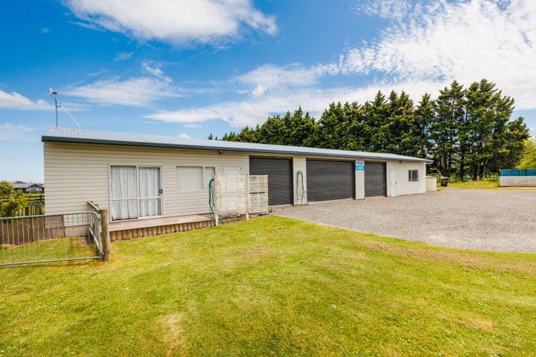 Photo of property in 5 Te Arakura Road, Newbury, Feilding, 4775