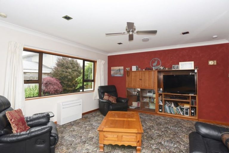 Photo of property in 21 Ballantrae Street, Wallacetown, 9816