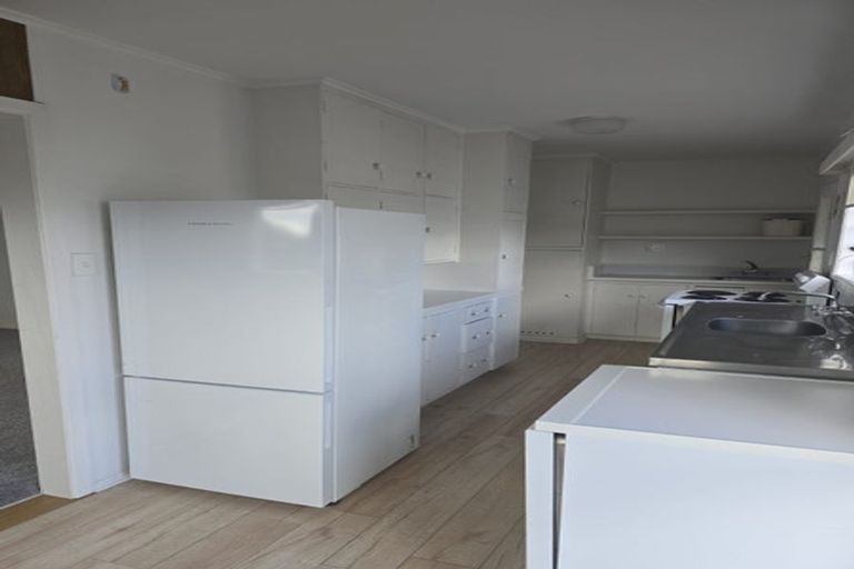 Photo of property in 62 College Road, Northcote, Auckland, 0627