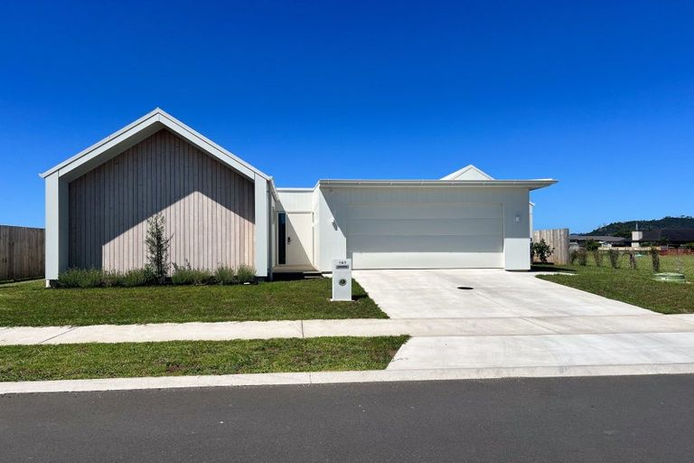 Photo of property in 162 Kupe Drive, Whitianga, 3510