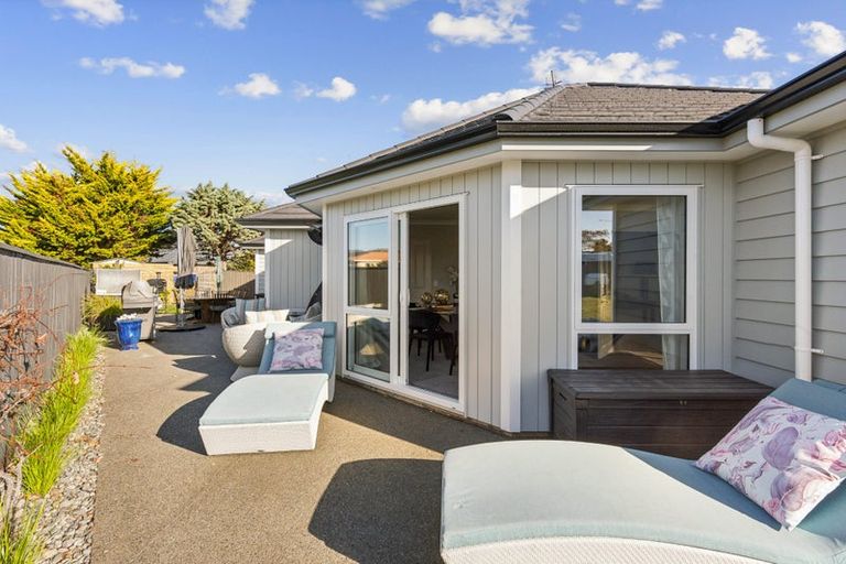 Photo of property in 155 Guildford Drive, Paraparaumu Beach, Paraparaumu, 5032