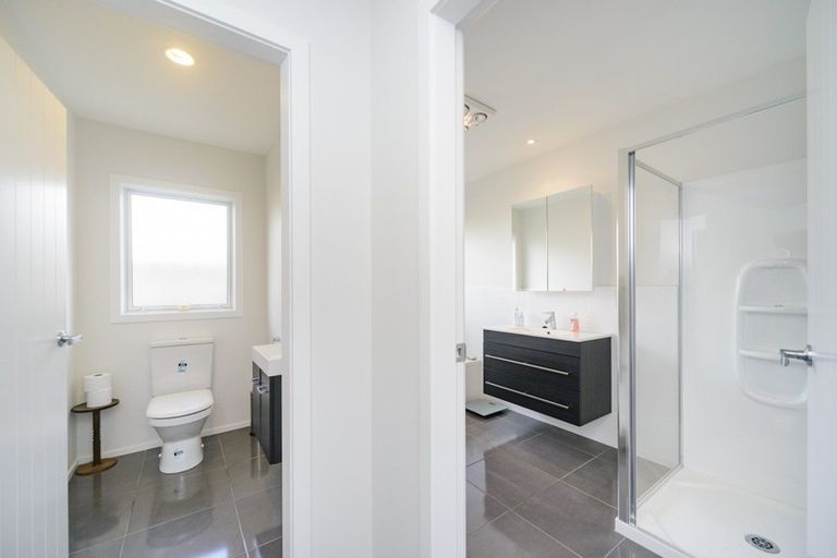 Photo of property in 3 Levi Place, Kelvin Grove, Palmerston North, 4414