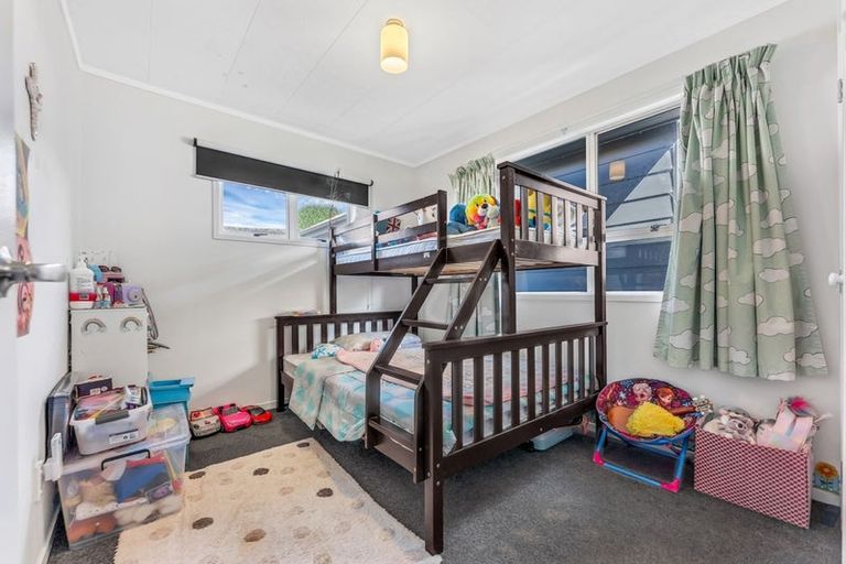 Photo of property in 42a Forest Hill Road, Henderson, Auckland, 0612