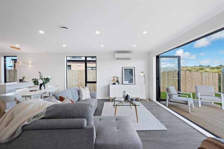 Photo of property in 14 Waikaha Street, Pokeno, 2472