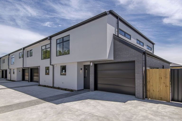 Photo of property in 3/677 Worcester Street, Linwood, Christchurch, 8062