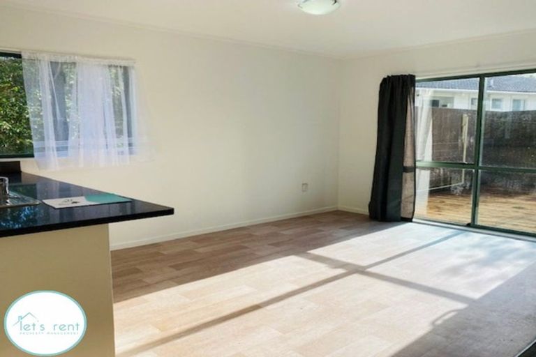 Photo of property in 13 Volante Avenue, Wattle Downs, Auckland, 2103