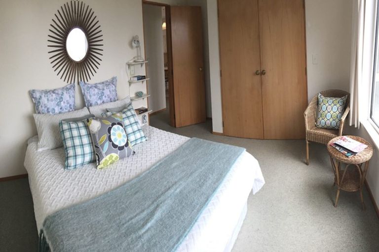 Photo of property in 13 Sunset Parade, Plimmerton, Porirua, 5026