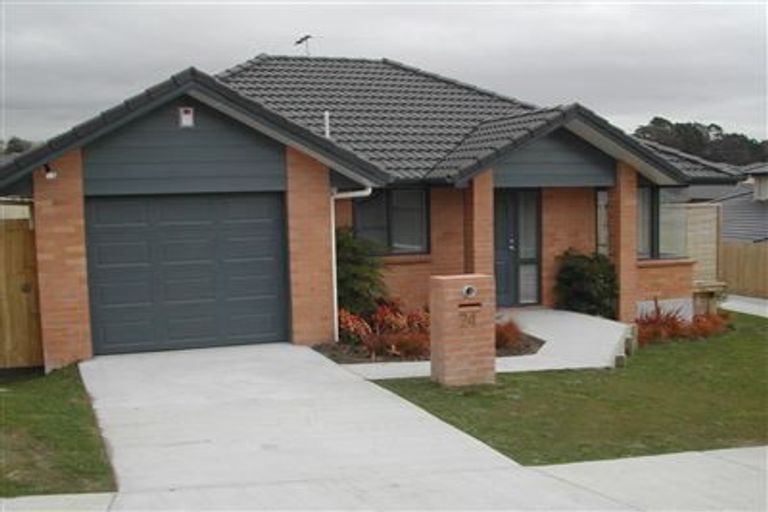 Photo of property in 24 Toledo Avenue, Henderson, Auckland, 0612