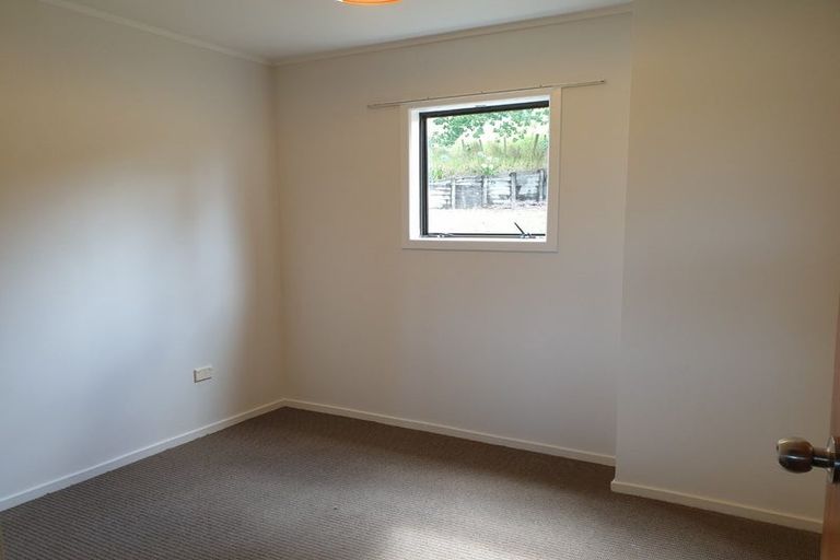 Photo of property in 2045 East Coast Road, Stillwater, Silverdale, 0993