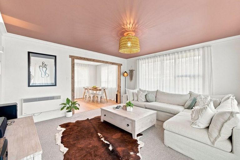 Photo of property in 1/25 Wilsons Road, Saint Martins, Christchurch, 8022