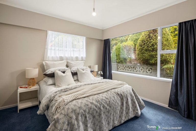 Photo of property in 7 Nuffield Street, Tawa, Wellington, 5028