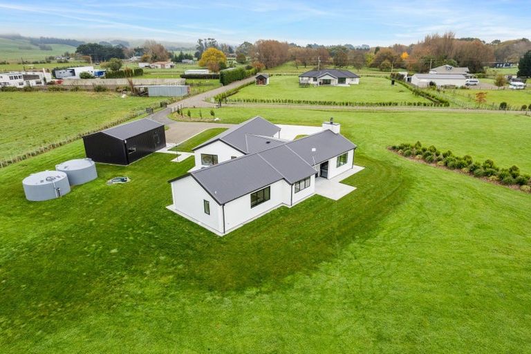 Photo of property in 18 Ranfurly Road, Pahiatua, 4984