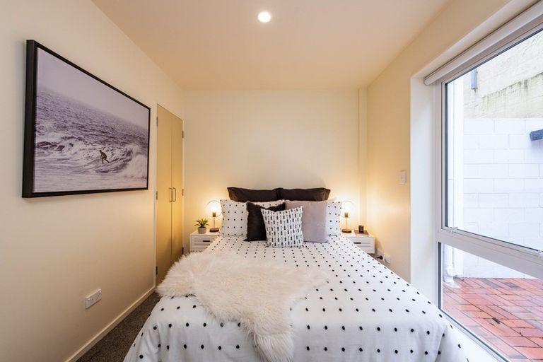 Photo of property in Pirie Street Townhouses, 28/35 Pirie Street, Mount Victoria, Wellington, 6011