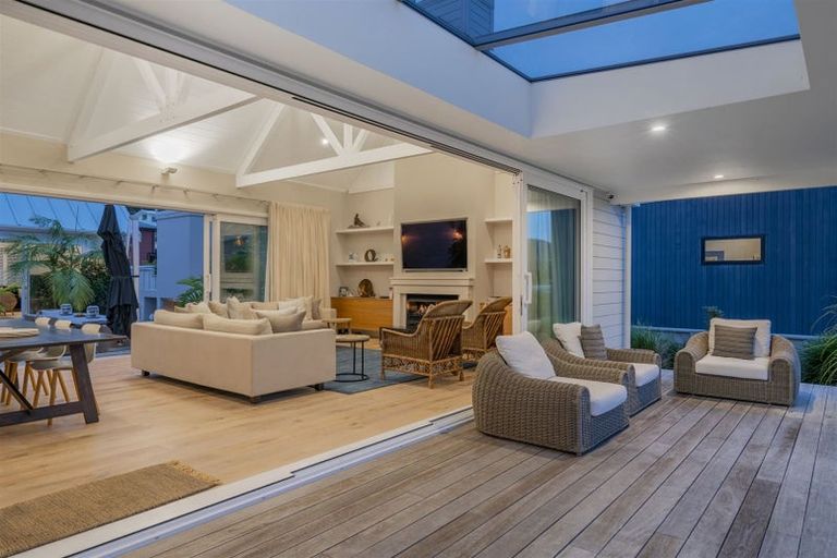 Photo of property in 14 Bay View Terrace, Tairua, 3508