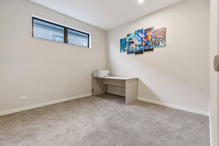 Photo of property in 102 Tarapuka Road, Westgate, Auckland, 0814