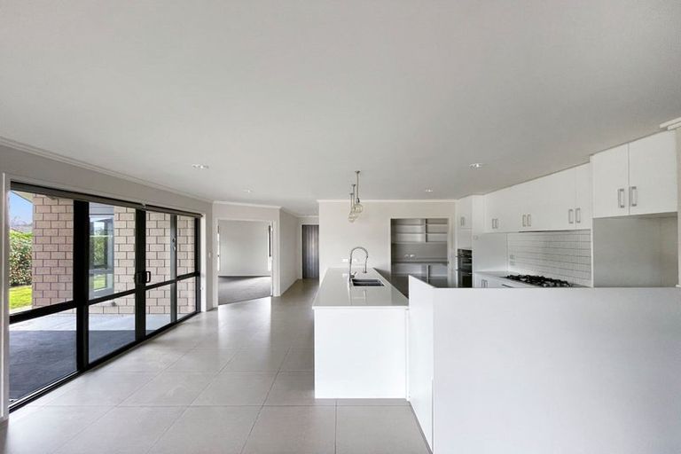 Photo of property in 2 Sutherland Court, Flagstaff, Hamilton, 3210