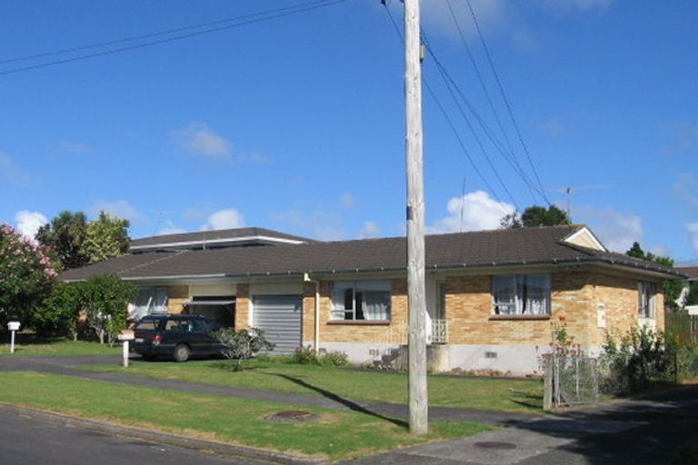 Photo of property in 1/1 Karaka Street, New Lynn, Auckland, 0600